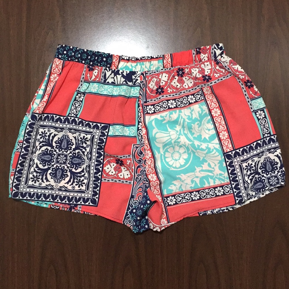 Colorful Patterned Skort - Picture 3 of 4